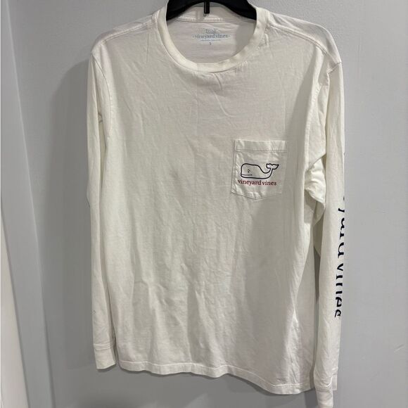 Vineyard Vines Festive Whale Long Sleeve - White and Pink - Picture 2 of 7